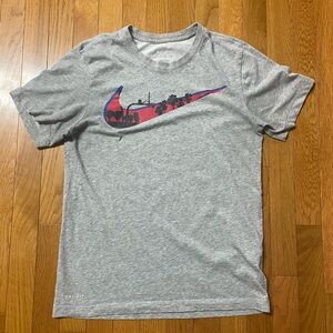 Nike Dri-FIT Gray Tee with Graphic ( coast to coast ) men’s small